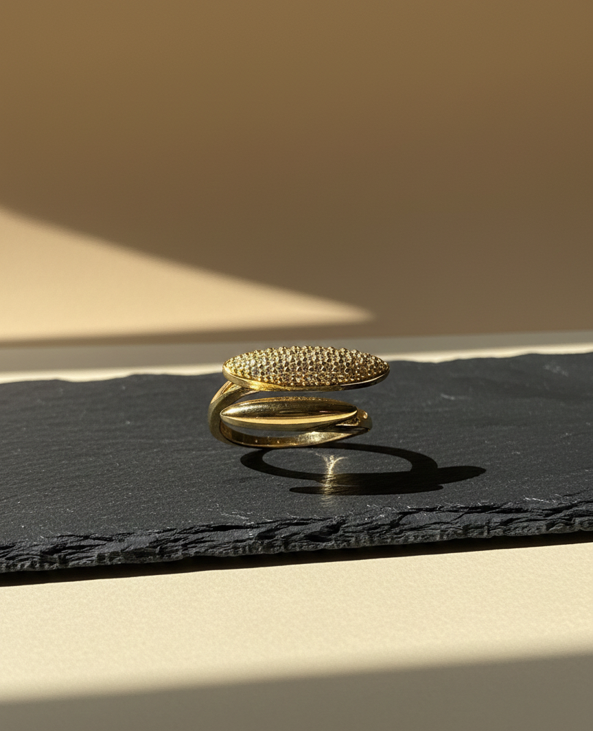 Nova Oval Ring
